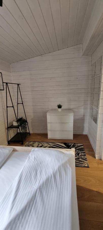 Tatarak Domki Na Mazurach - Apartament Z Duzym Tarasem Nad Jeziorem Walpusz Stare Kiejkuty Bagian luar foto